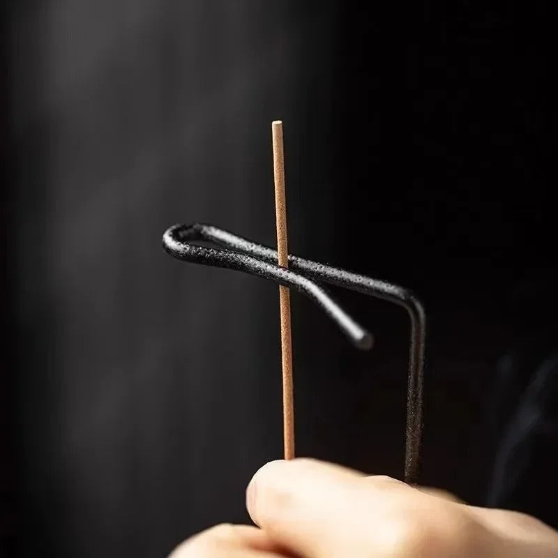 Incensário Invertido de Madeira – Arte, Paz e Aromaterapia